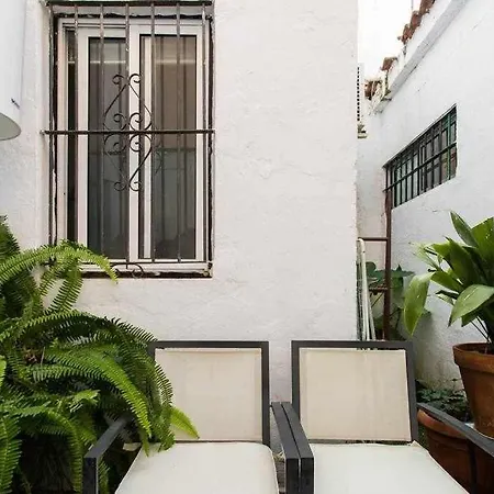 Lujoso Con Patio En Triana Appartamento Siviglia