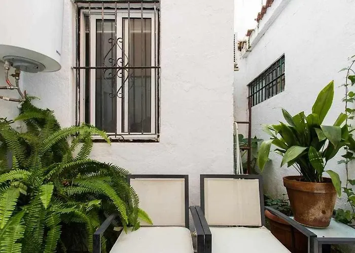 Lujoso Con Patio En Triana Appartamento Siviglia